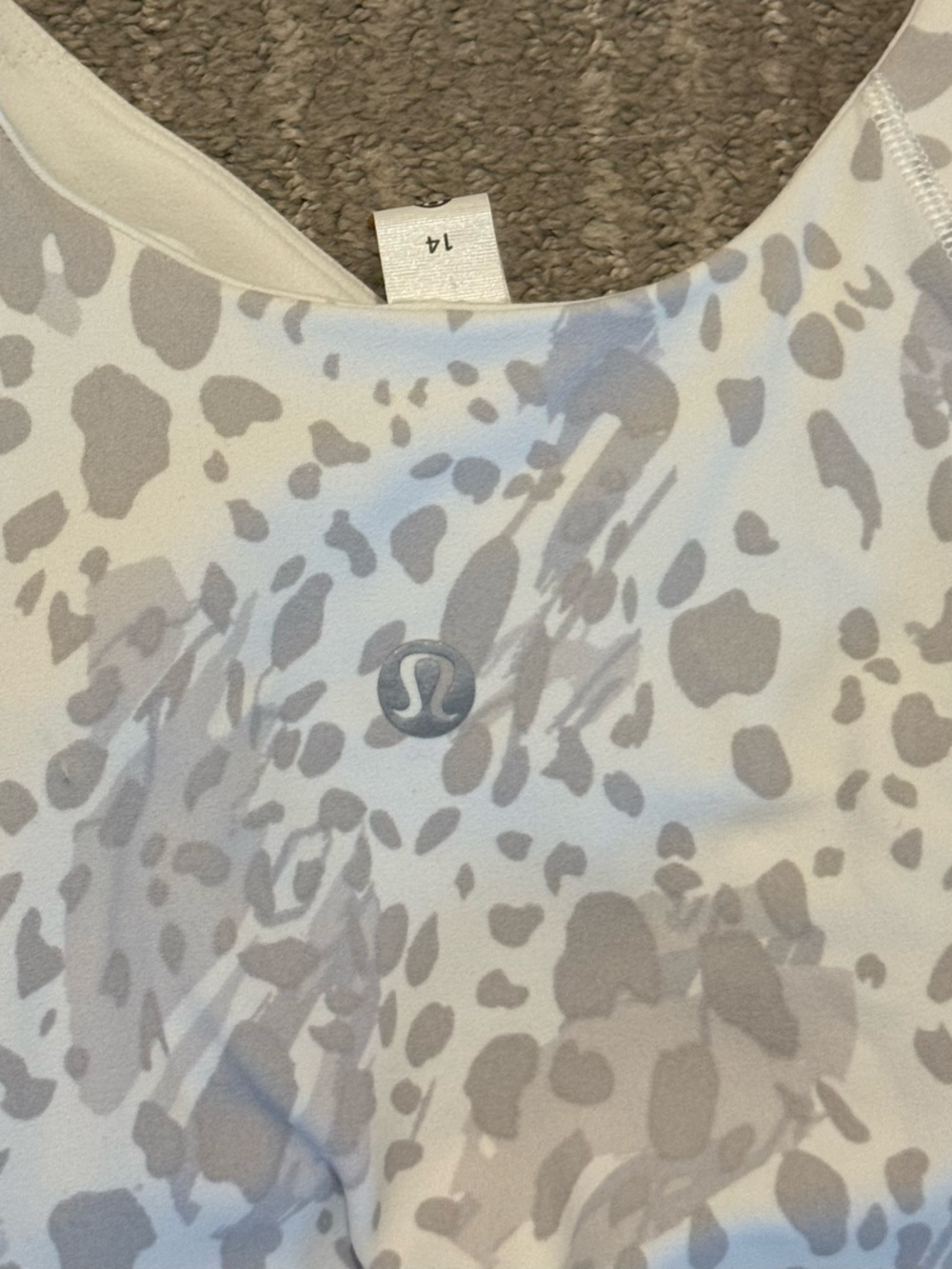 ๐ค Lululemon Athletica Align V-Neck Tank Top Long White Leopard Print 14 ๐ค - Picture 4 of 4